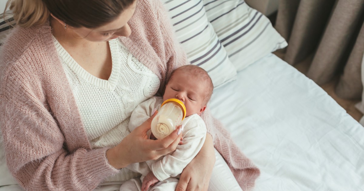 Babyflaschen aus Plastik: Forscher weisen Mikroplastikteilchen nach