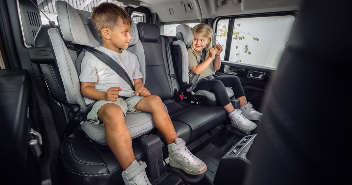 Thule Palm: Neuer Hochlehnen-Kindersitz für wachsende Kinder
