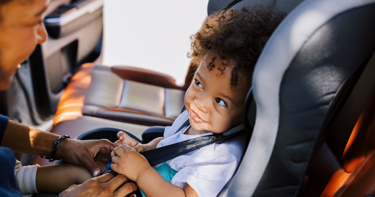 ADAC Kindersitztest Frühjahr 2026: Die besten Babyschalen & Kindersitze