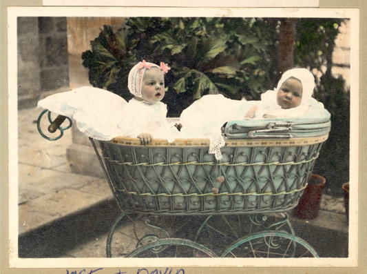 Kinderwagen um 1910