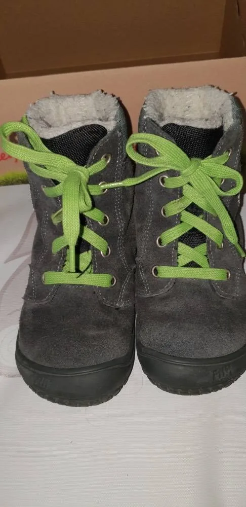 1j1374xjs9o7.webp