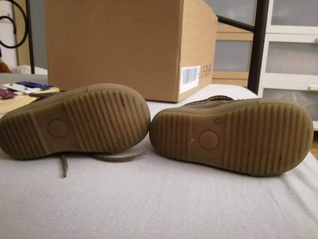 rj22498vc55y.webp