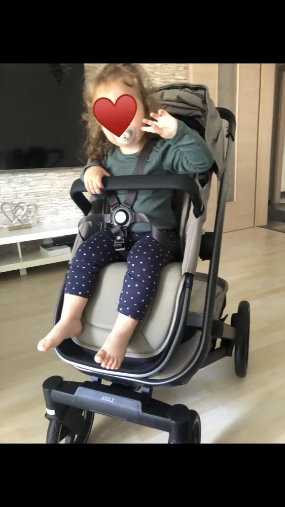 rkemb31co62j.webp
