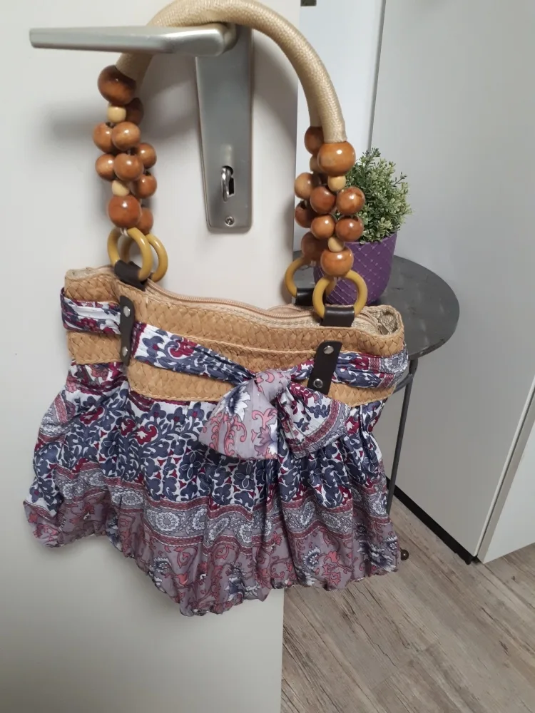 1xj7aoppmesu.webp