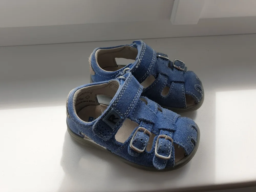 33lv0w154as3.webp