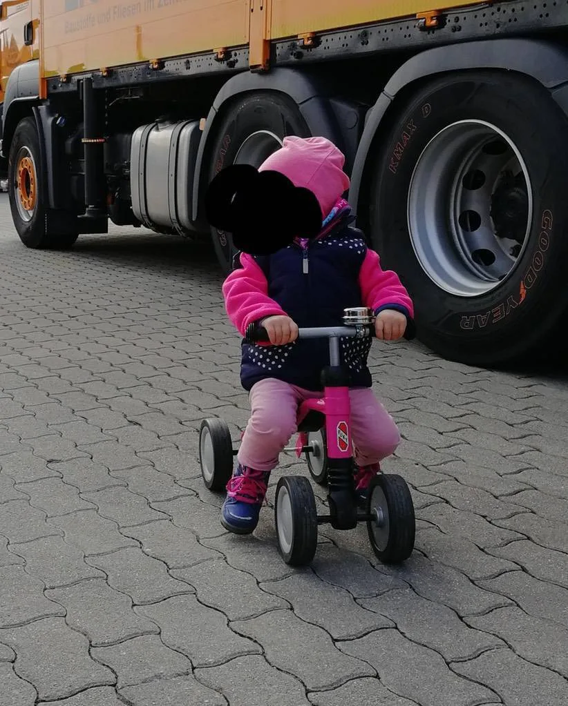 b44b2pb1cztq.webp