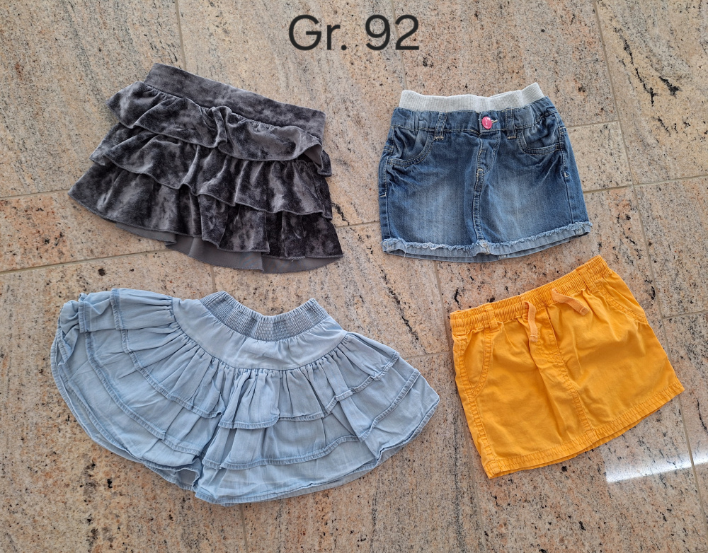 8gznrd14eb4m.jpg